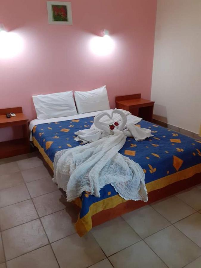 Pantheon Hotel Kamena Vourla Exterior foto